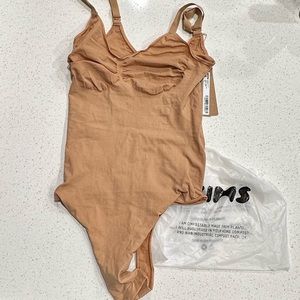 SKIMS Everyday Sculpt Bodysuit